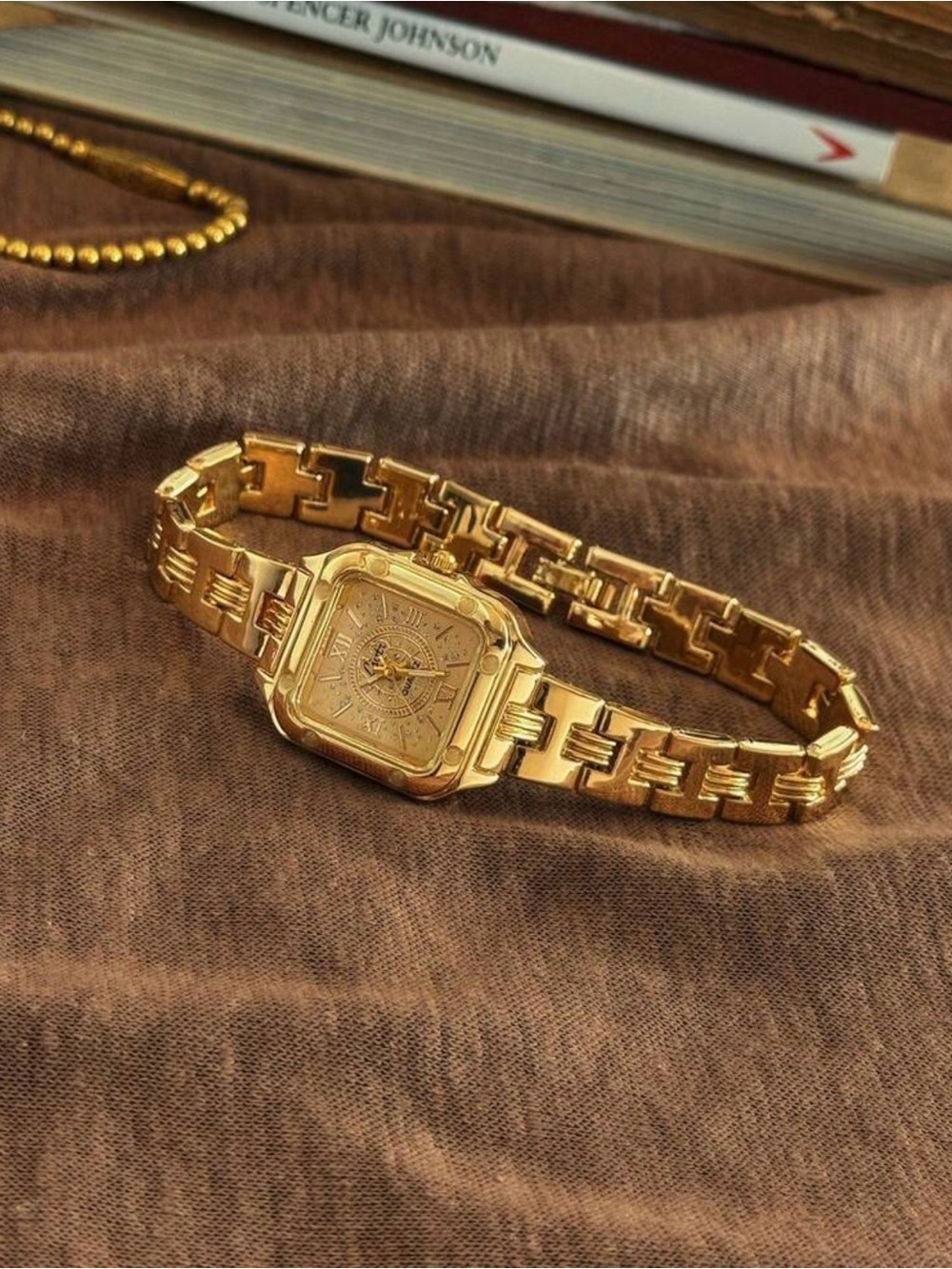 Elegant Gold Women's Bracelet Watch - Gold Tone